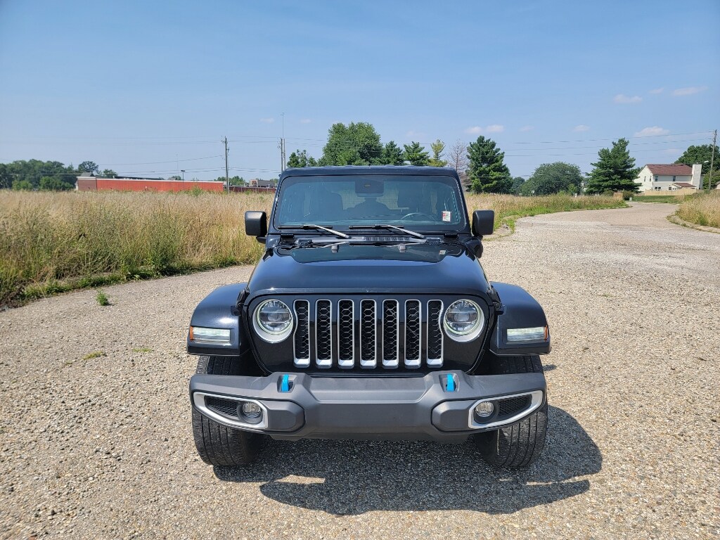 2022 Jeep Wrangler Unlimited 4xe Sahara photo 2