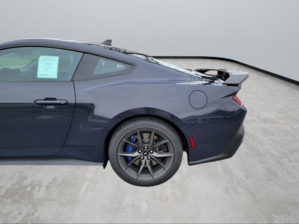 2025 Ford Mustang Dark Horse - Photo 9