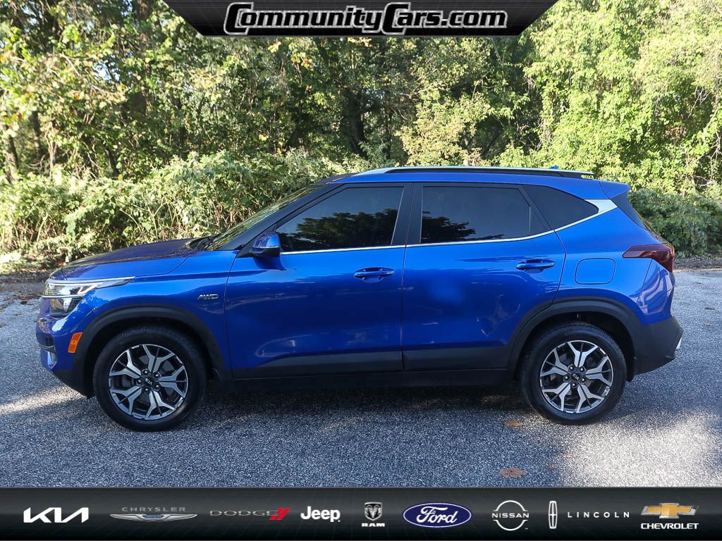 2021 Kia Seltos EX photo 2