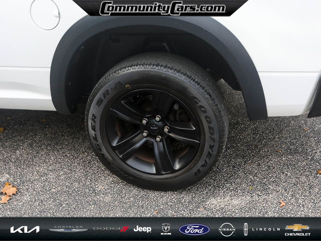 2022 Ram 1500 Classic SLT photo 4