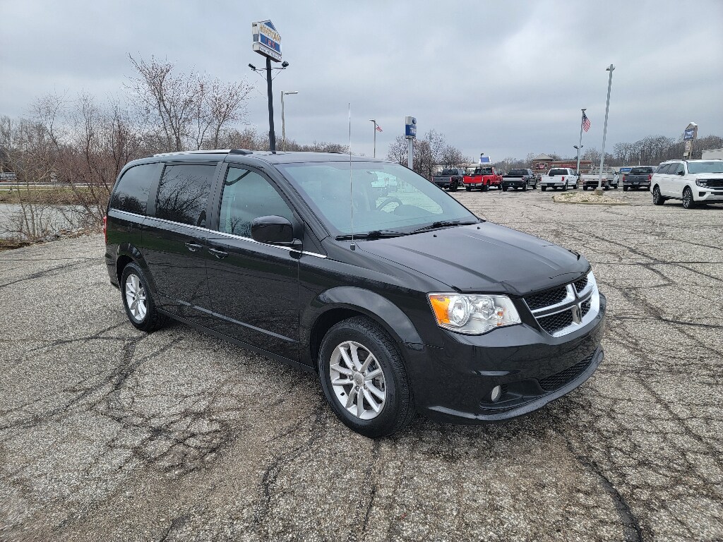 2018 Dodge Grand Caravan SXT photo 3
