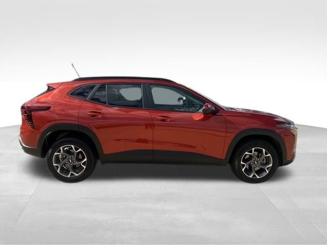 2024 Chevrolet Trax LT - Photo 10