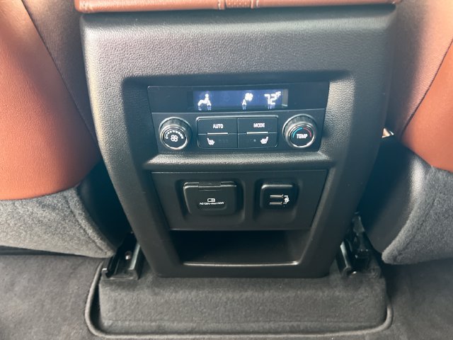 2018 Chevrolet Traverse High Country - Photo 19