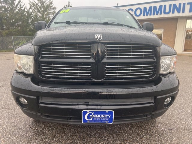 Used 2004 Dodge Ram 1500 Pickup SLT with VIN 1D7HU16D24J191675 for sale in Cedar Falls, IA