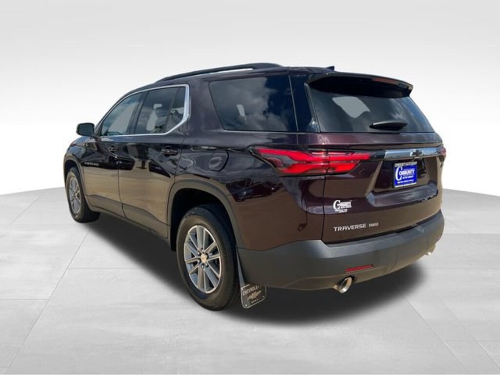 Used 2023 Chevrolet Traverse LT Cloth SUV
