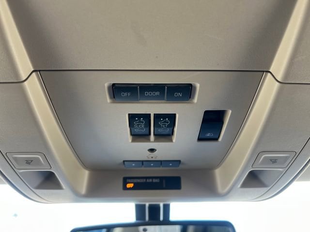 2018 Chevrolet Silverado 1500 LTZ - Photo 35