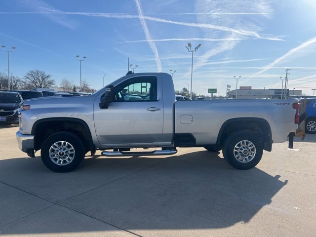 2021 Chevrolet Silverado 2500HD LT photo 4
