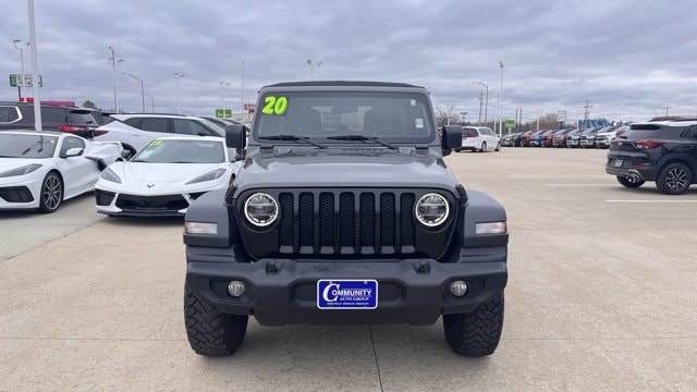 Used 2020 Jeep Wrangler Unlimited Willys with VIN 1C4HJXDN5LW237292 for sale in Cedar Falls, IA