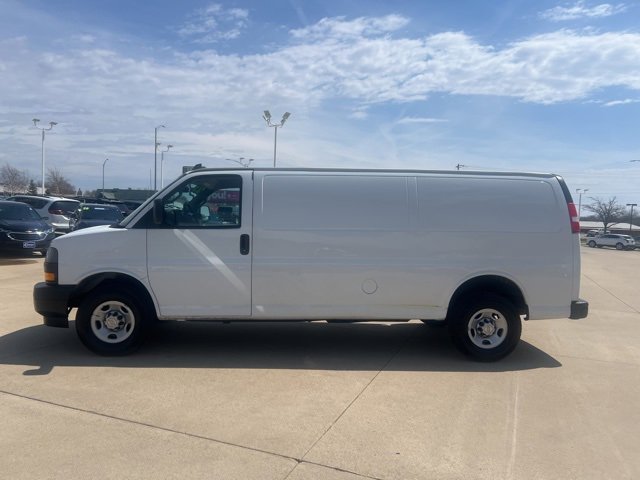 2023 Chevrolet Express Cargo 2500 photo 4