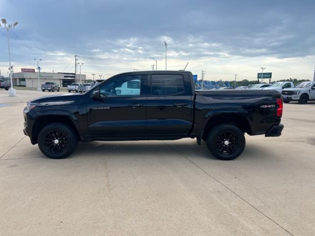 Used 2023 Chevrolet Colorado 4WD LT Truck Crew Cab