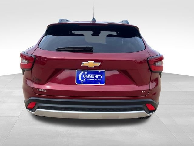 2025 Chevrolet Trax LT - Photo 5