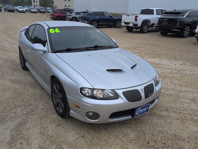 2006 Pontiac GTO photo 2