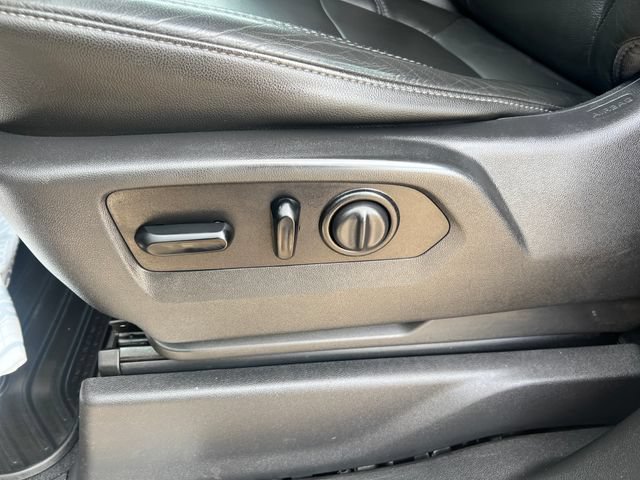 2020 Chevrolet Silverado 1500 RST - Photo 15
