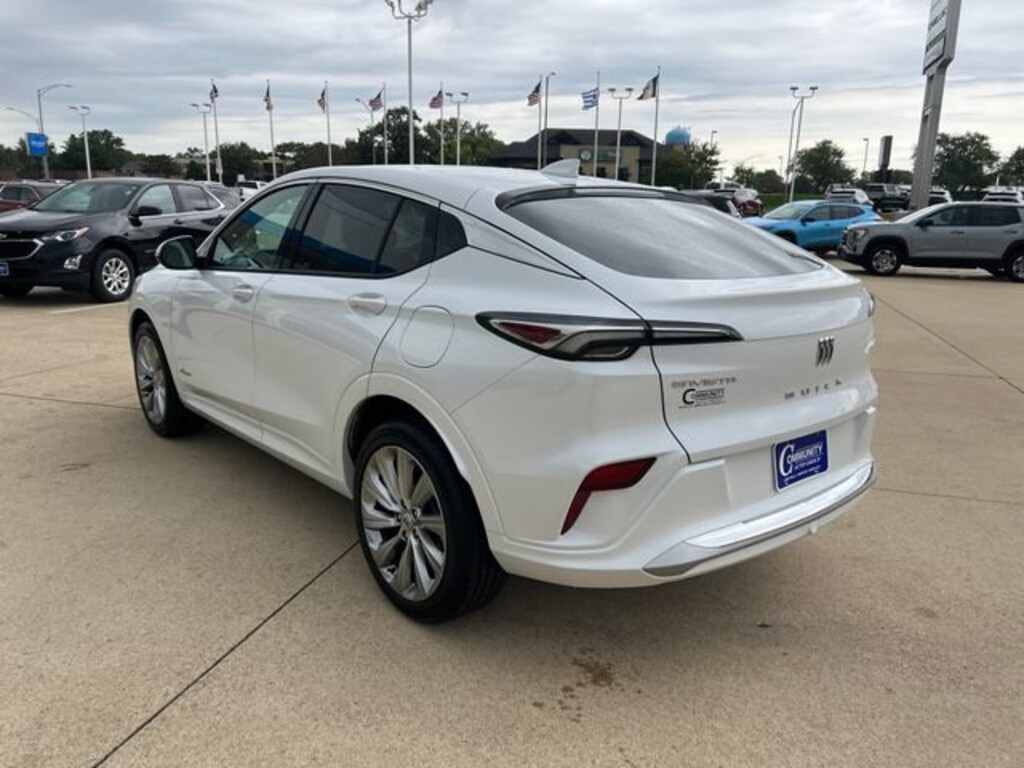 Used 2024 Buick Envista Avenir SUV