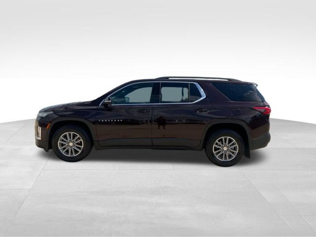 Used 2023 Chevrolet Traverse LT Cloth SUV