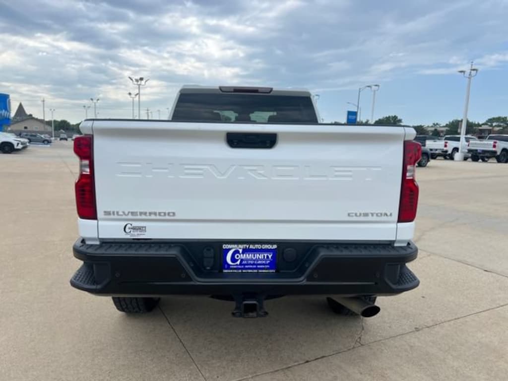 Used 2024 Chevrolet Silverado 2500 HD Custom Truck Crew Cab