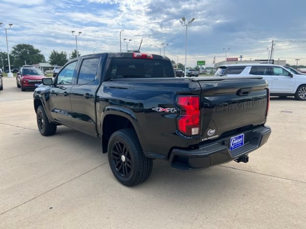 Used 2023 Chevrolet Colorado 4WD LT Truck Crew Cab