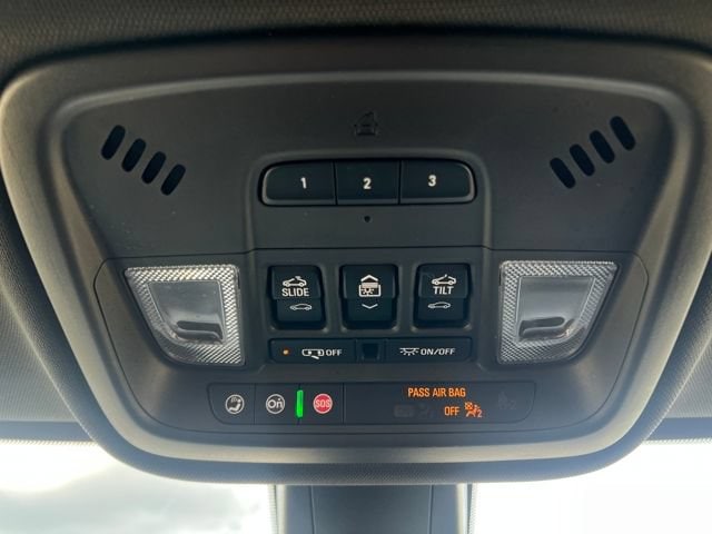 2022 Chevrolet Traverse Premier - Photo 38