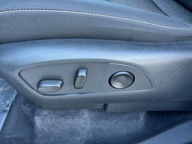 2025 Chevrolet Traverse LT - Photo 13