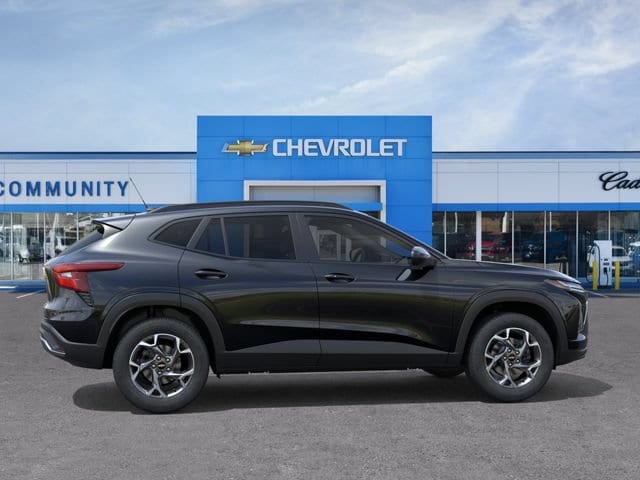 2026 Chevrolet Trax LT - Photo 7