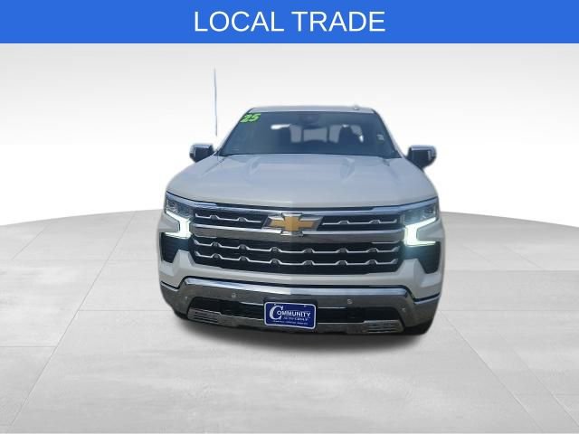 2025 Chevrolet Silverado 1500 LTZ photo 3