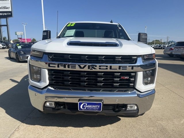 Used 2022 Chevrolet Silverado 2500HD LT with VIN 1GC0YNE73NF352621 for sale in Cedar Falls, IA