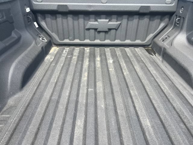 2023 Chevrolet Colorado LT - Photo 12
