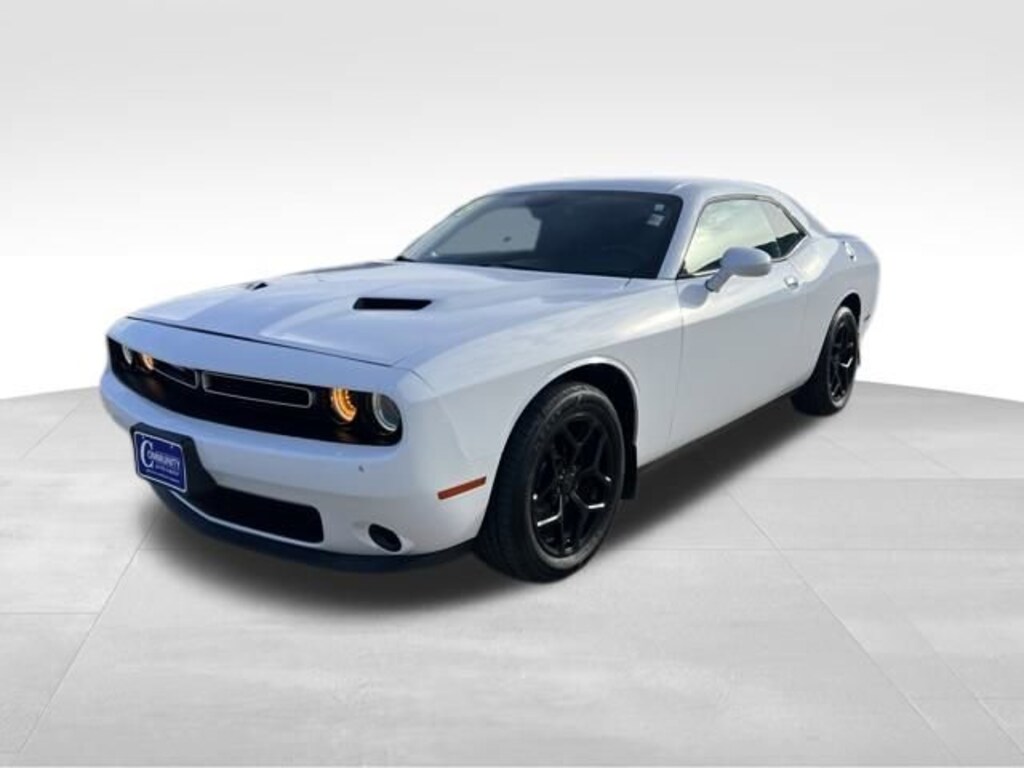 Used 2015 Dodge Challenger SXT Coupe