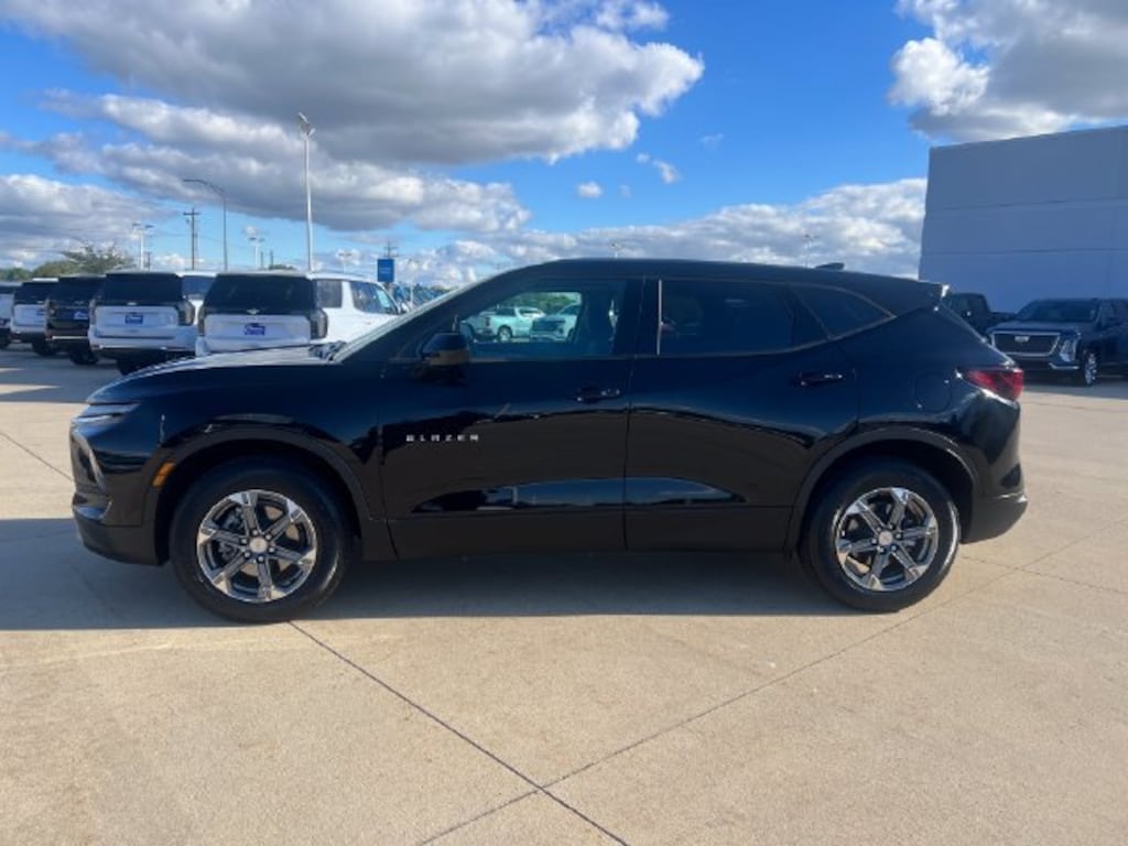Used 2025 Chevrolet Blazer 2LT SUV