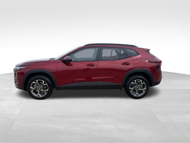 2025 Chevrolet Trax LT - Photo 3