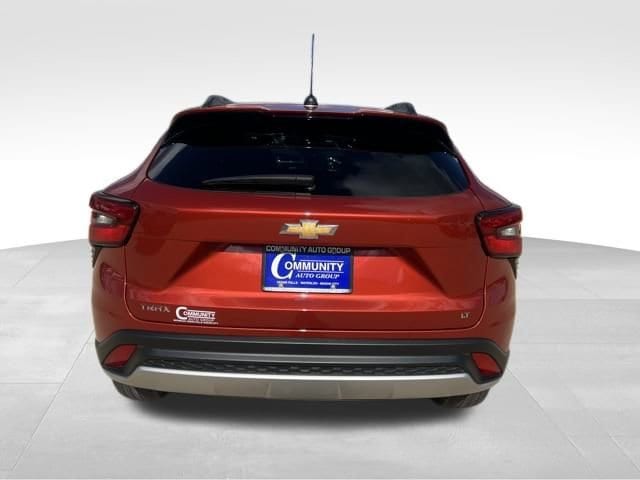2024 Chevrolet Trax LT - Photo 8