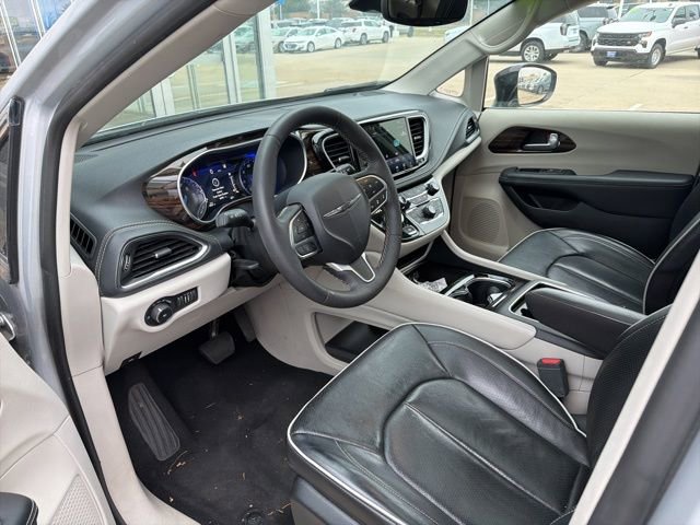2024 Chrysler Pacifica Limited photo 4