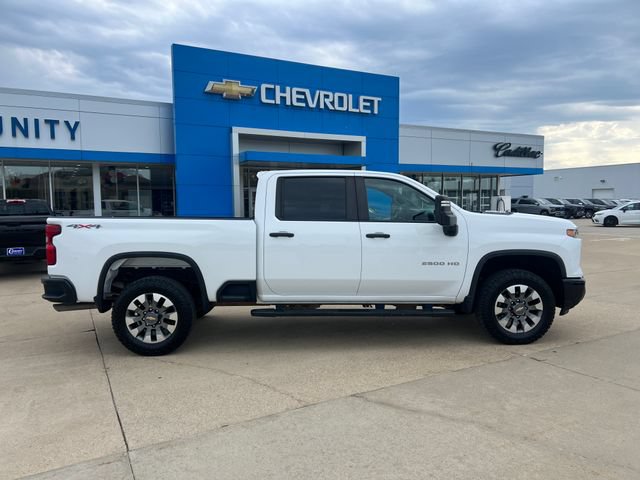 2024 Chevrolet Silverado 2500HD Custom - Photo 6