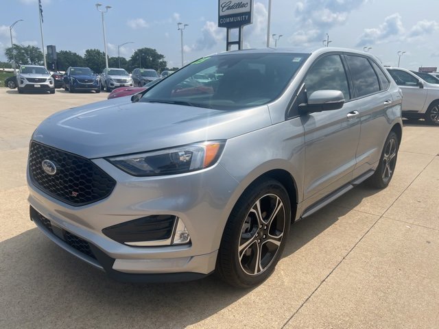2023 Ford Edge ST photo 3