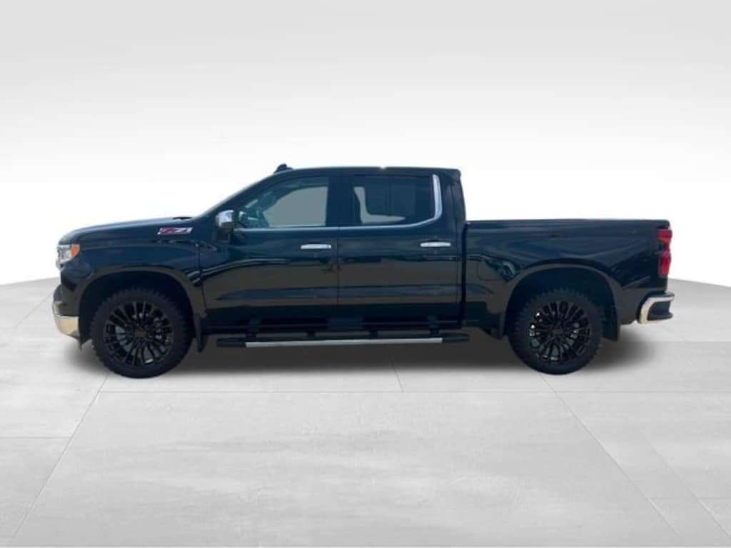 Used 2022 Chevrolet Silverado 1500 LTZ Truck Crew Cab