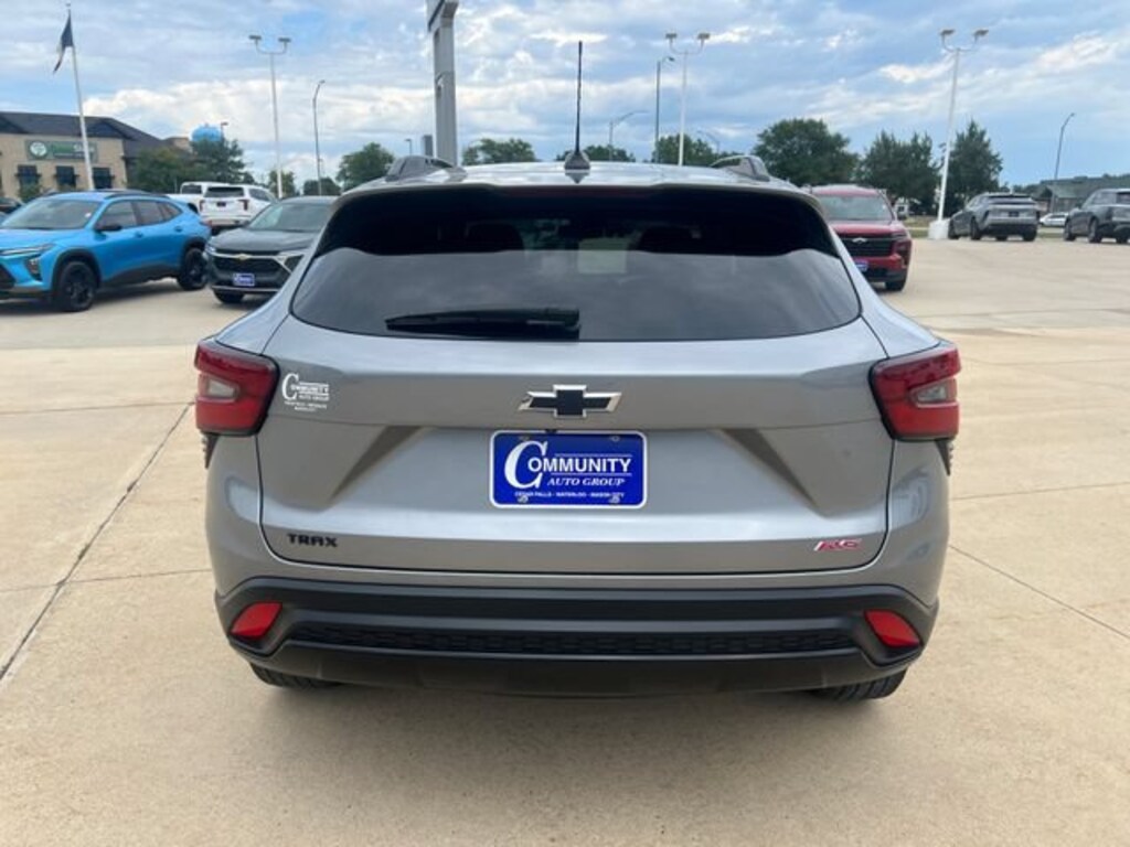 Used 2024 Chevrolet Trax 2RS SUV