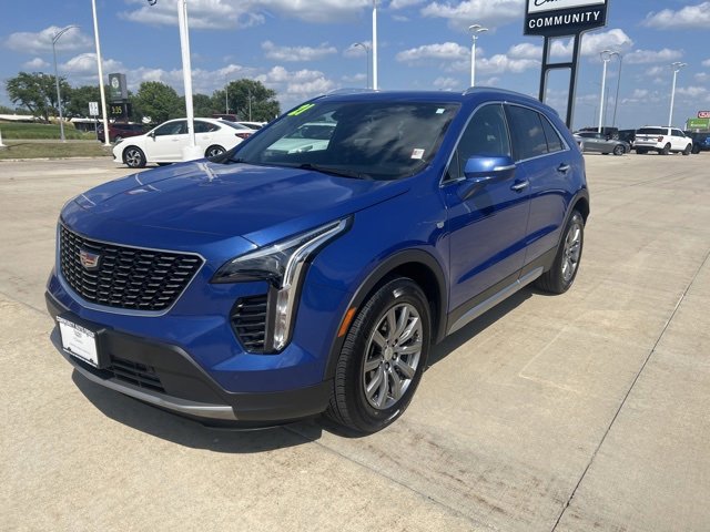 2021 Cadillac XT4 Premium Luxury photo 2
