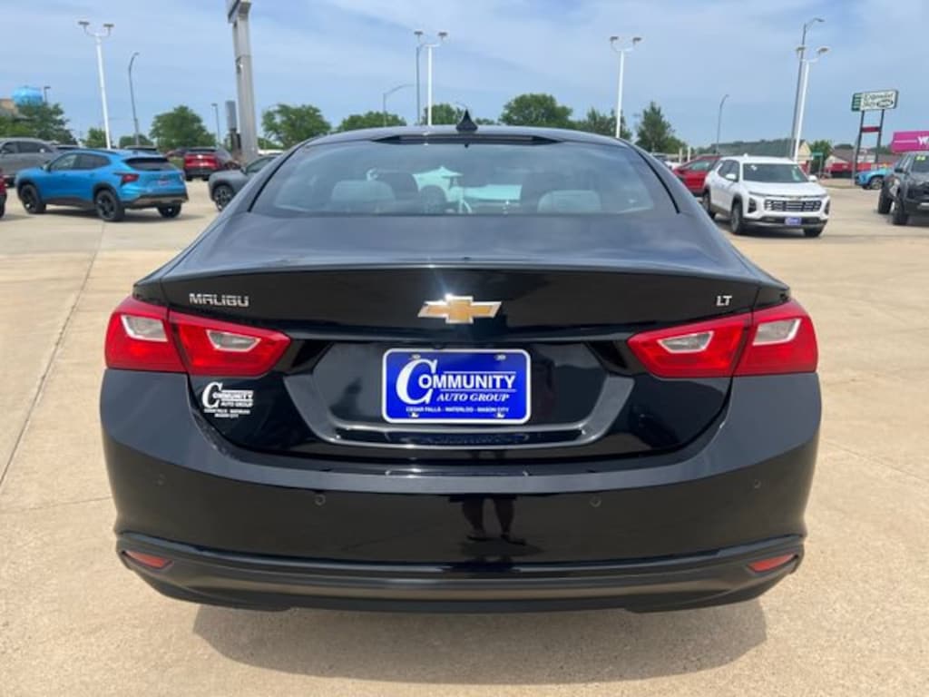 Used 2025 Chevrolet Malibu 1LT Sedan