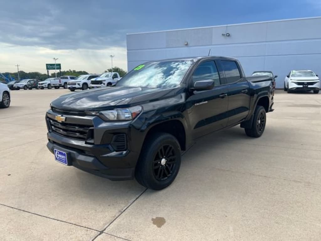 Used 2023 Chevrolet Colorado 4WD LT Truck Crew Cab