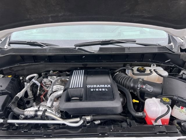 2025 Chevrolet Silverado 1500 LTZ - Photo 37