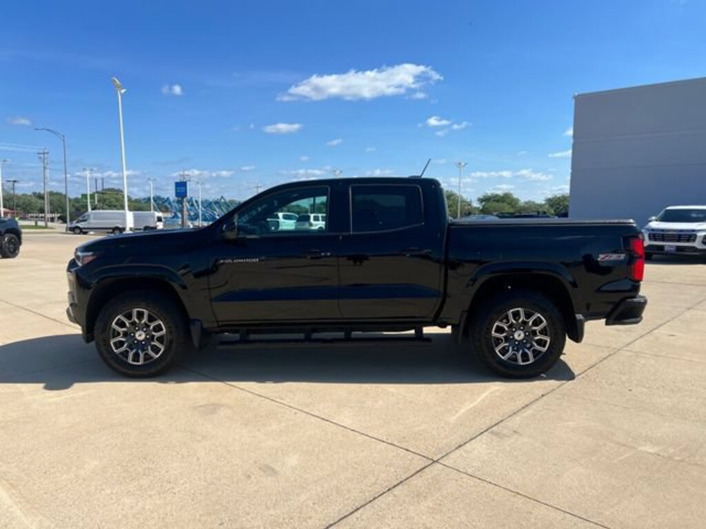 Used 2024 Chevrolet Colorado Z71 Truck Crew Cab