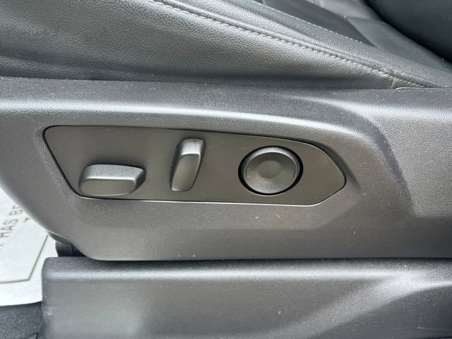 2025 Chevrolet Silverado 1500 LTZ - Photo 17