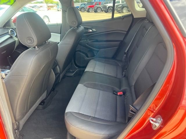 2024 Chevrolet Trax LT - Photo 13