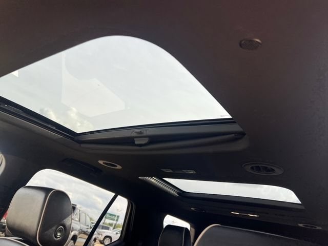 2022 Chevrolet Traverse Premier - Photo 12