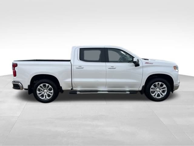 2025 Chevrolet Silverado 1500 LTZ - Photo 10