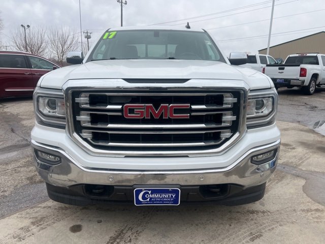 2017 Gmc Sierra 1500 SLT photo 2