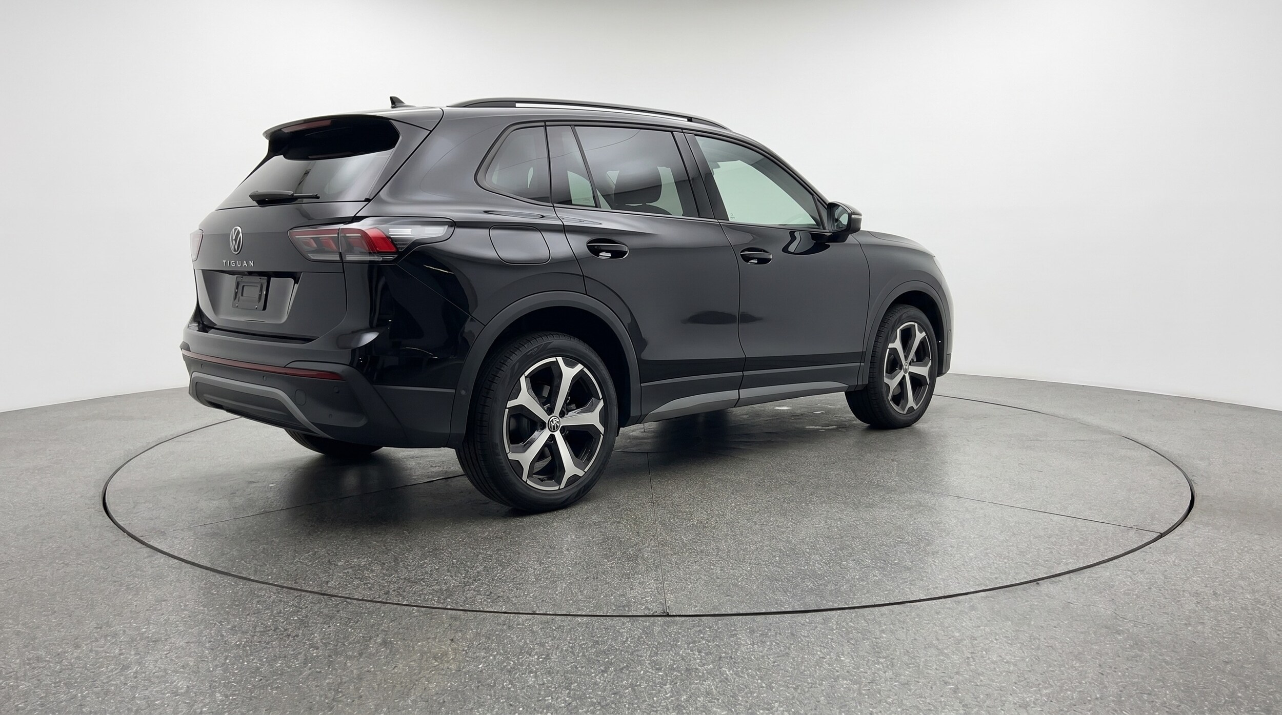 Thumbnail: 2026 Volkswagen Tiguan - 7