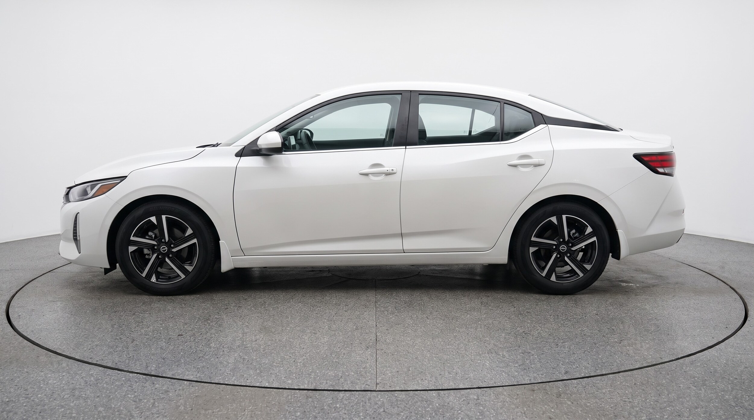 Thumbnail: 2025 Nissan Sentra - 4