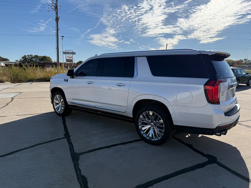 Used 2021 GMC Yukon XL Denali SUV