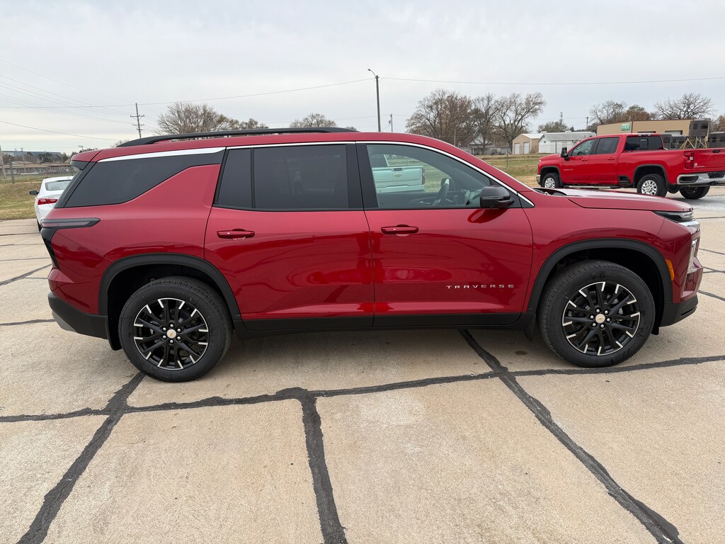 New 2026 Chevrolet Traverse LT SUV